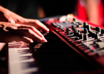 Teclado Musical – Tipos e Principais Funções